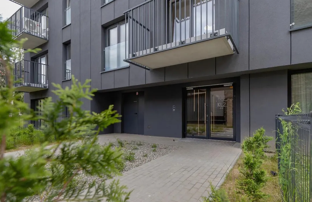 Modern Studio & Terrace Kielkowskiego By Noclegi Renters-1